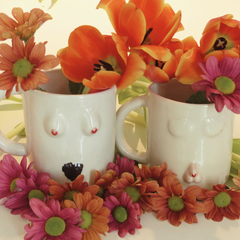tazas genitales con flores