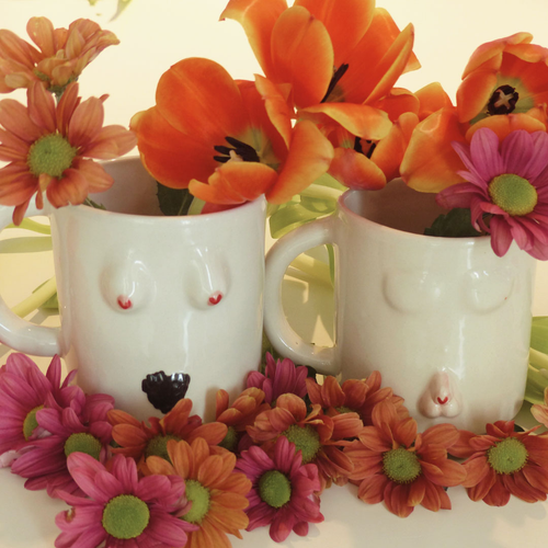 tazas genitales con flores