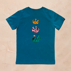Camiseta azul 100% algodón con astronautas de colores en la parte trasera.