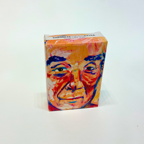 fotografia de jabon en caja ilustrada