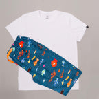 fotografía de camiseta de niño blanca y pantalón aqua parade